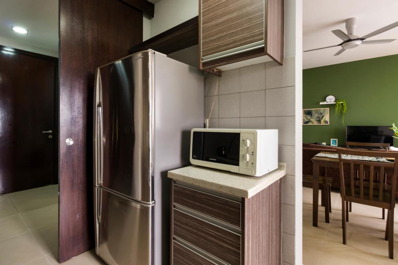 Pj8 Service Suites By Airhost Petaling Jaya Exterior foto