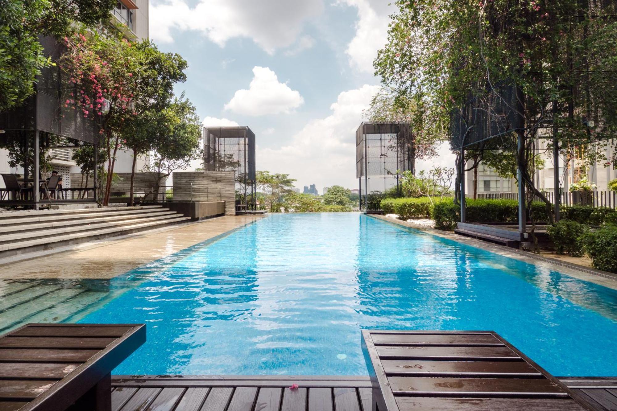 Pj8 Service Suites By Airhost Petaling Jaya Exterior foto